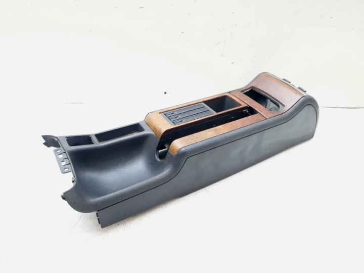 Центральна консоль